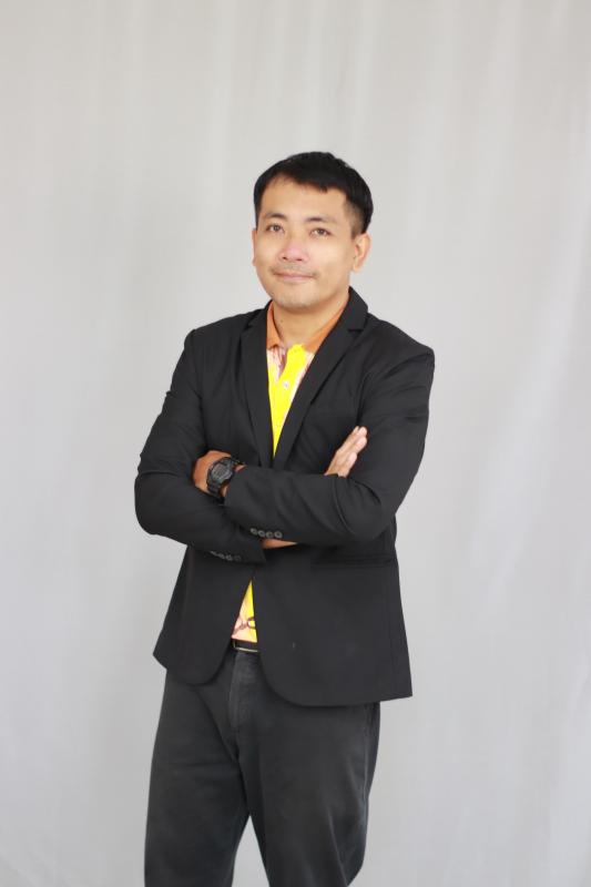 อาจารย์ พัทธชัย ปิ่นนาค