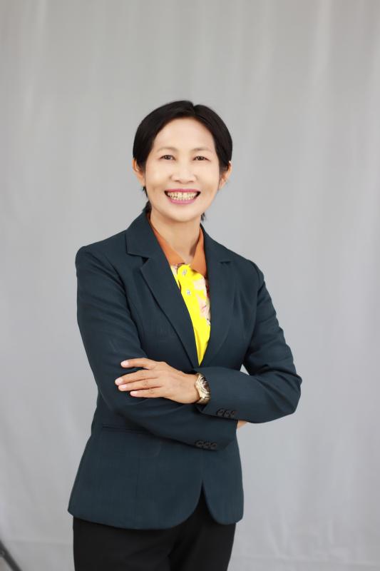 รองศาสตราจารย์ ดร. ณิชารีย์ ใจคำวัง