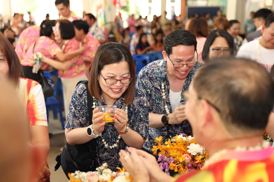 กิจกรรมสืบสานประเพณีไทย “สงกรานต์ มรอ. 69” ภายใต้แนวคิด “มรอ. ลายดอกสืบสาน สงกรานต์วิถีไทย”