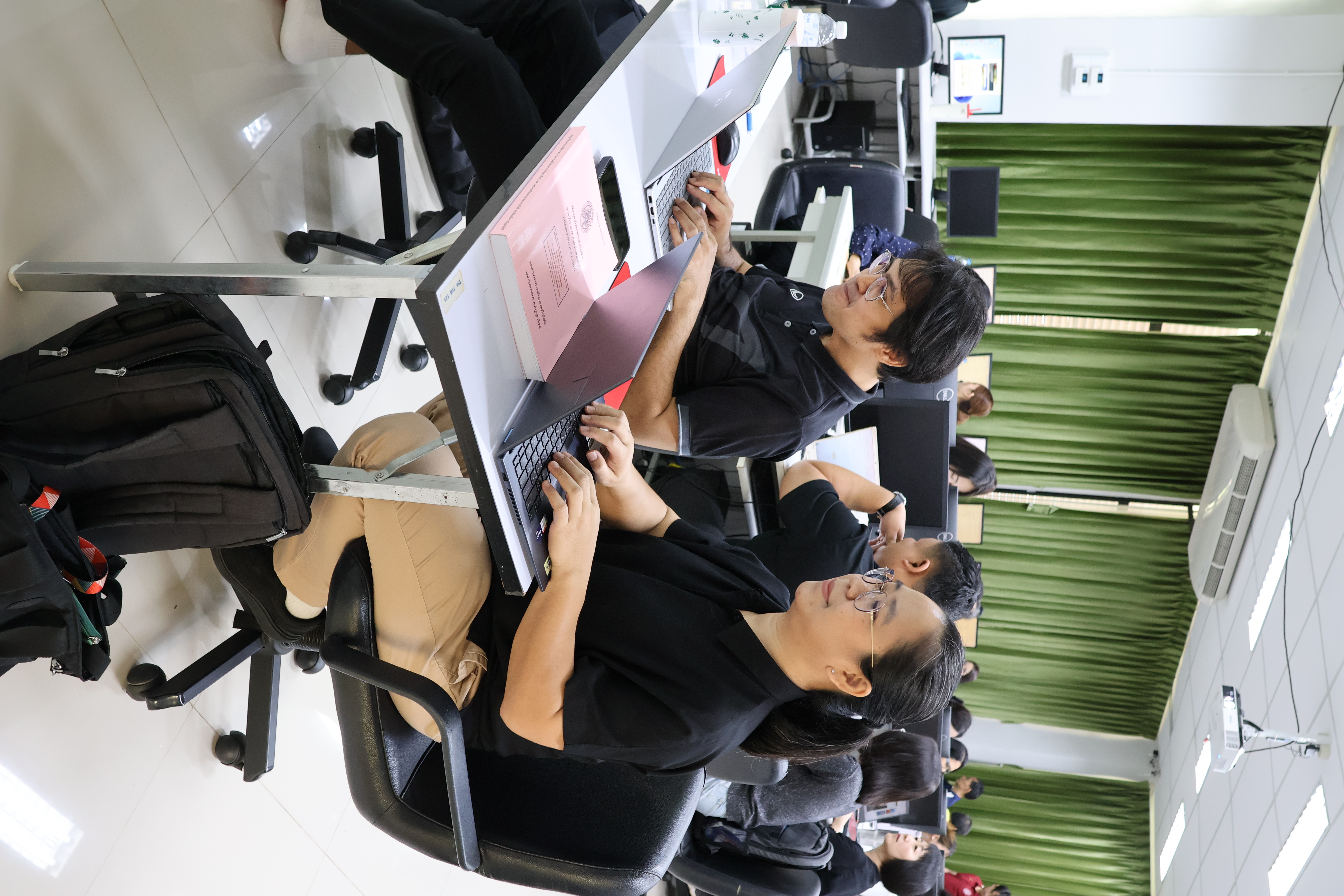  อบรมพัฒนาระบบสารสนเทศเว็บไซต์ใหม่ 🌐💻